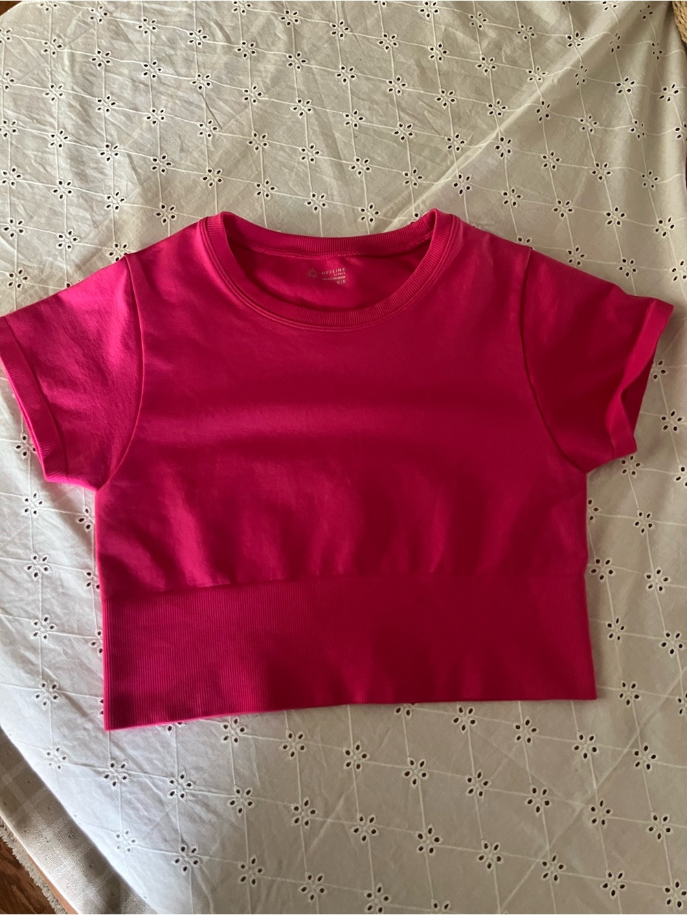 Aerie Offline Women’s Hot Pink Crop Tee